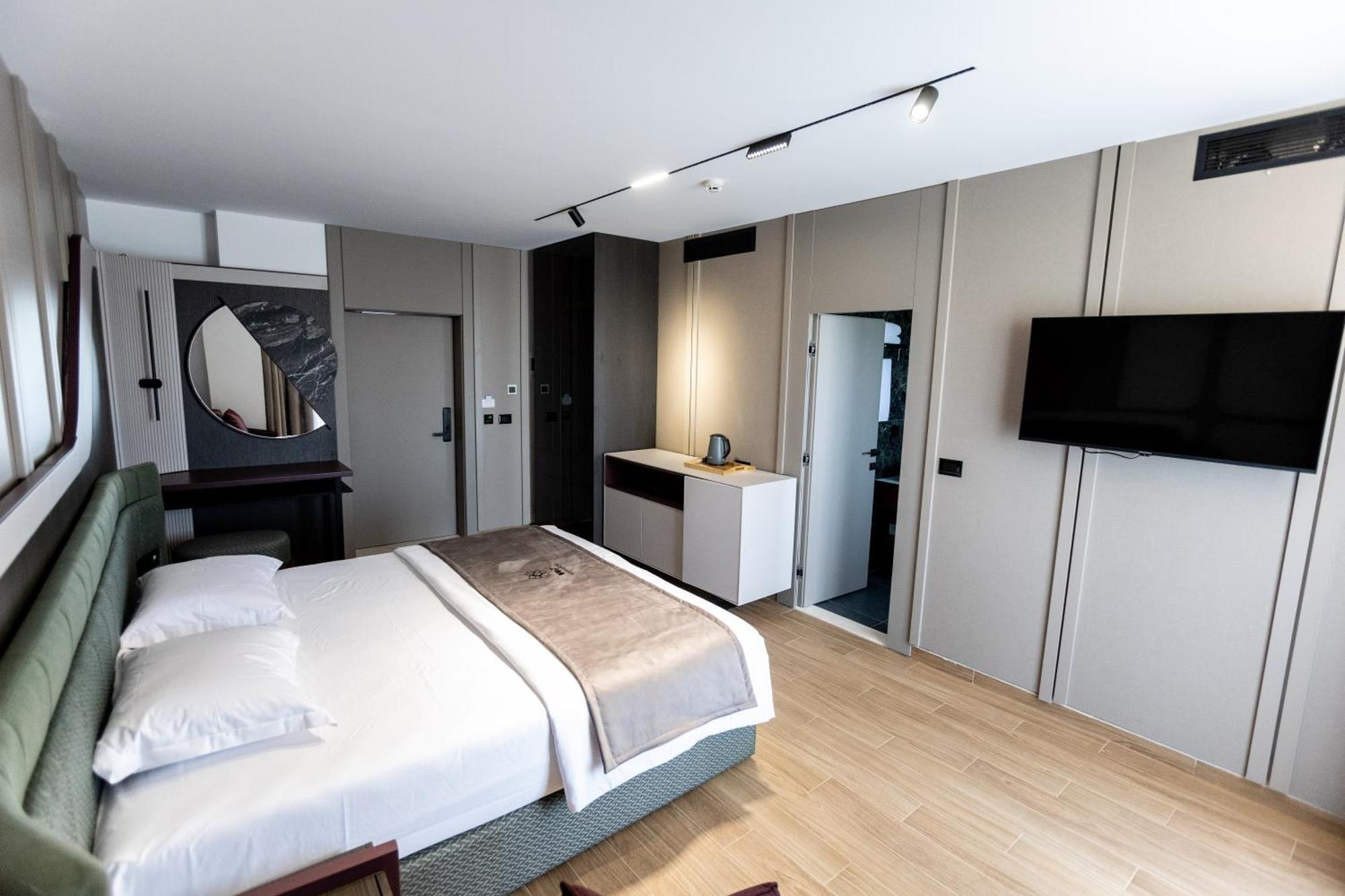 Bolt Boutique Hotel Lezhë 외부 사진