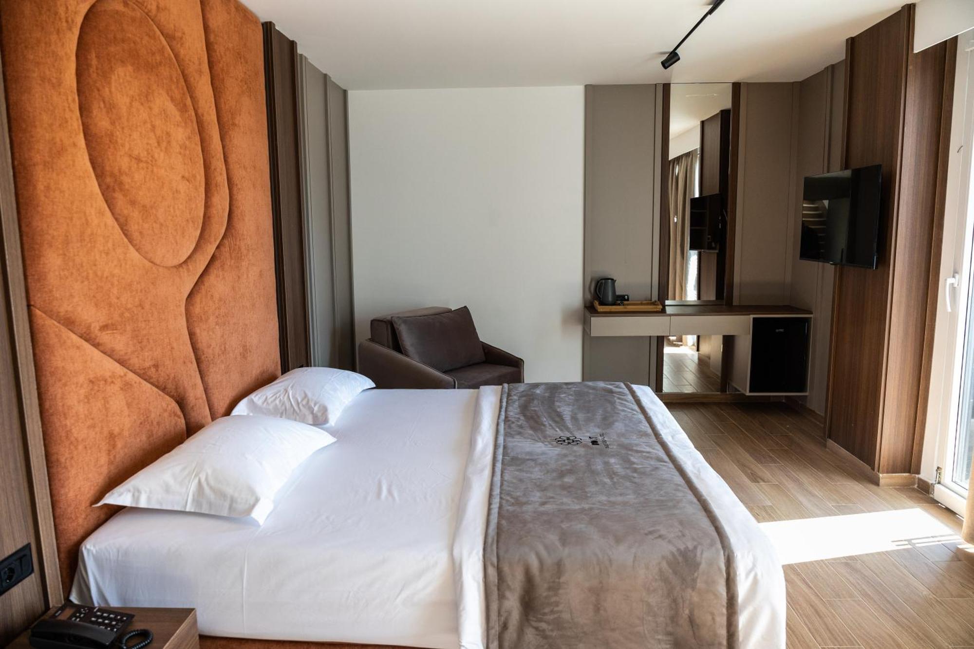 Bolt Boutique Hotel Lezhë 외부 사진