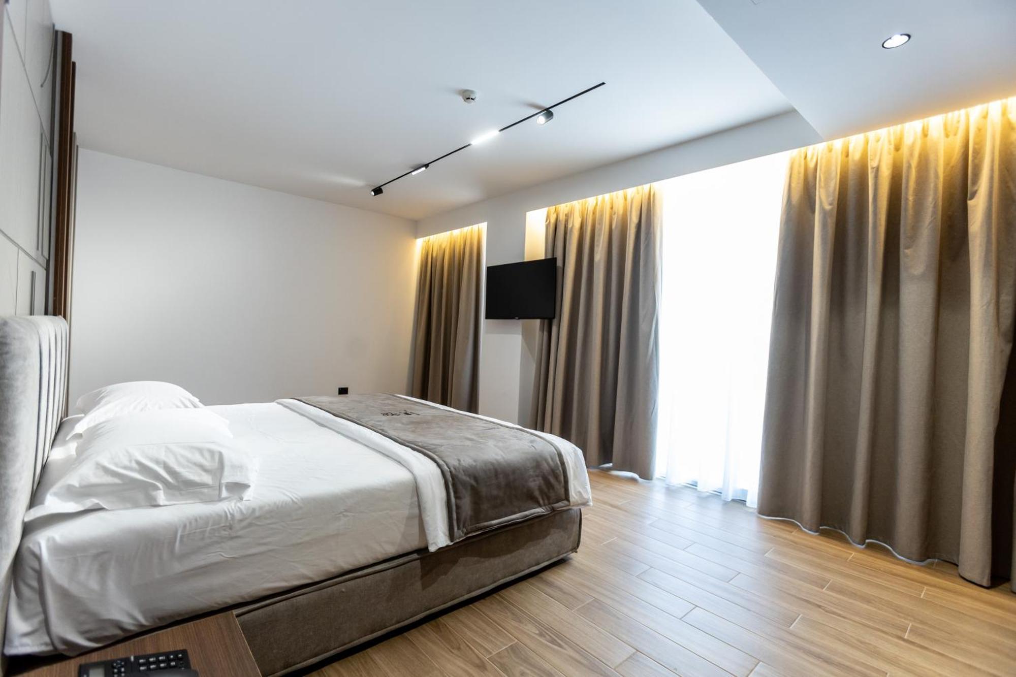 Bolt Boutique Hotel Lezhë 외부 사진